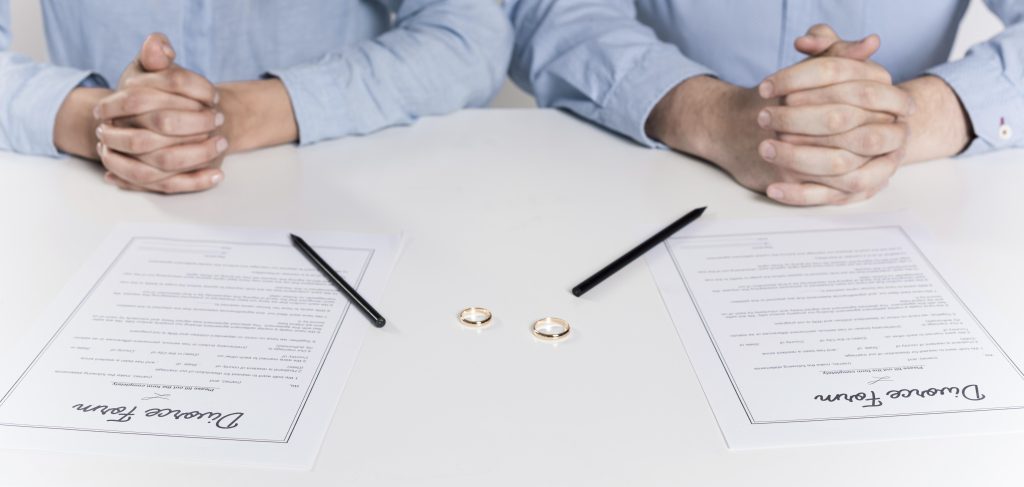 Divorce Mediation vs. Going to Court